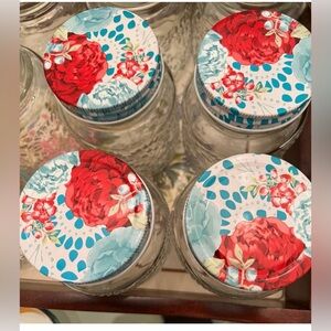 the Pioneer Woman Set 4 Betsy
Storage Mason Jars Glass Floral
16oz with lids